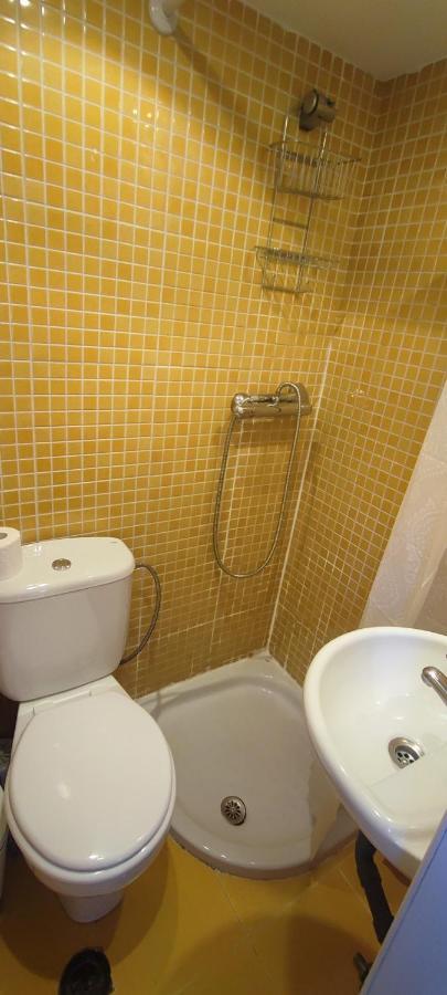 Mini Loft En Calle Amparo Madrid Buitenkant foto